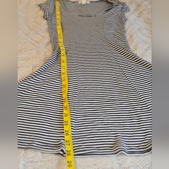 Billabong mini dress size extra small - Picture 3 of 6